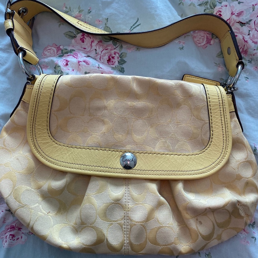 Coach shoulder bag